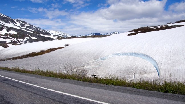 Road to Valdez